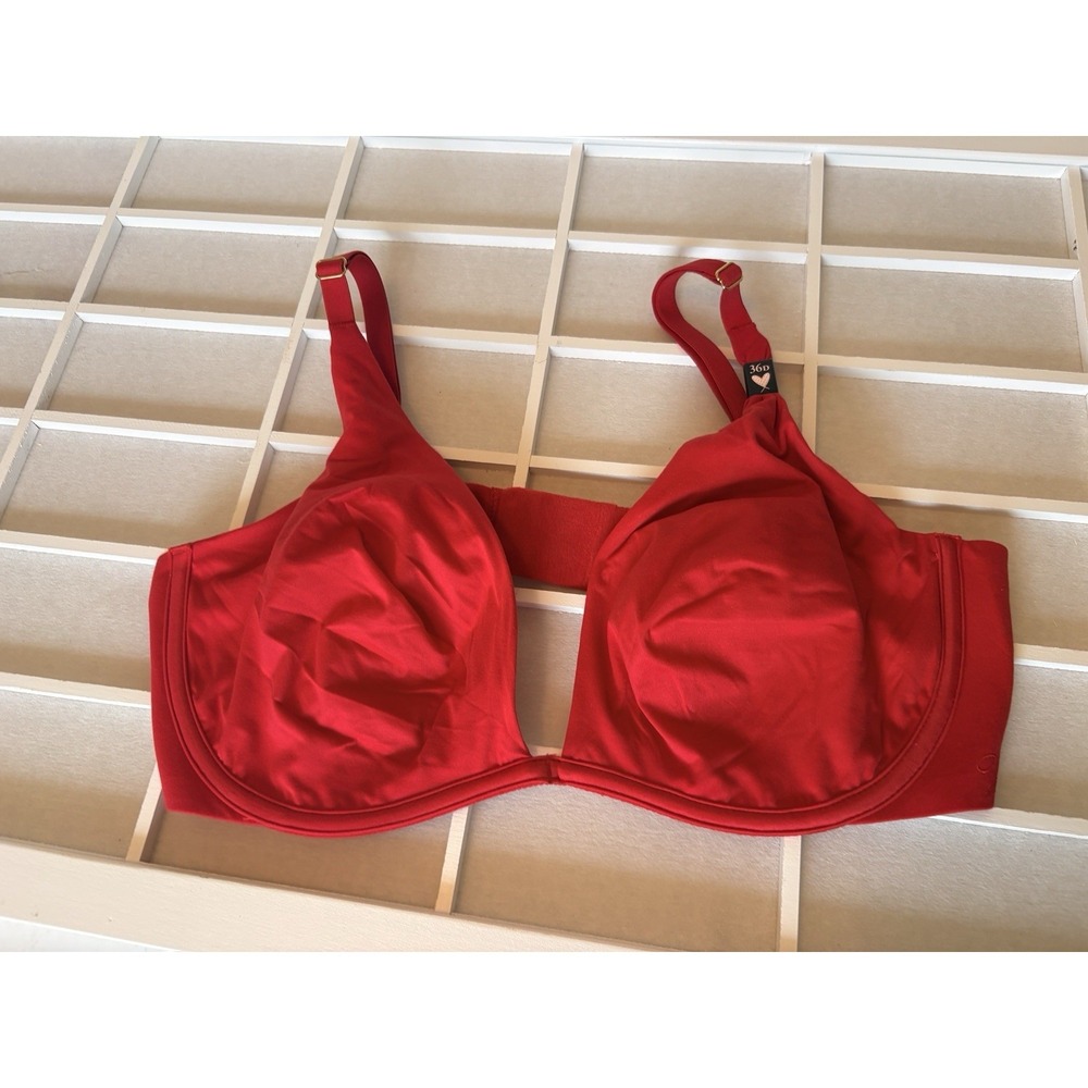 NWT Victoria's Secret Incredible Unlined Plunge Bra Lipstick Red 36D $39.50